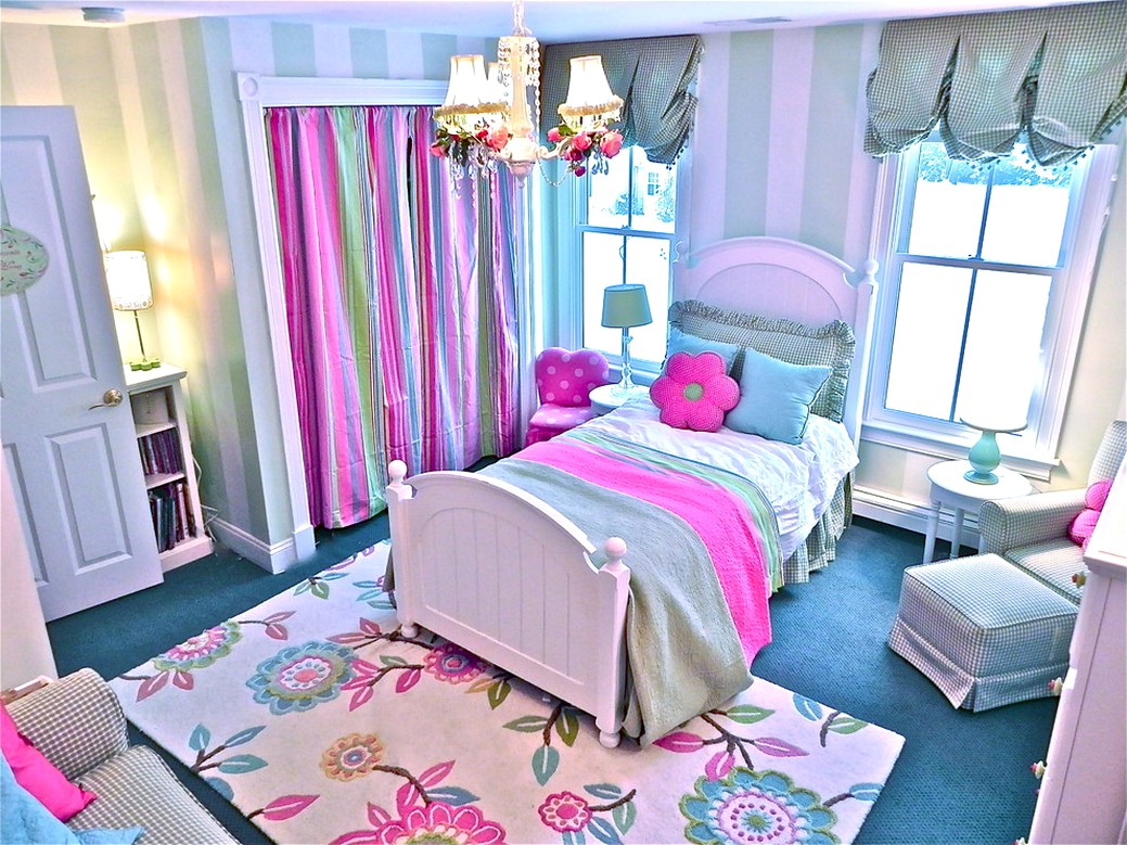 Розово-голубая спальня