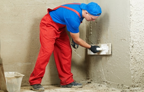 Штукатурка бетонных стен – виды, подготовка, оштукатуривание